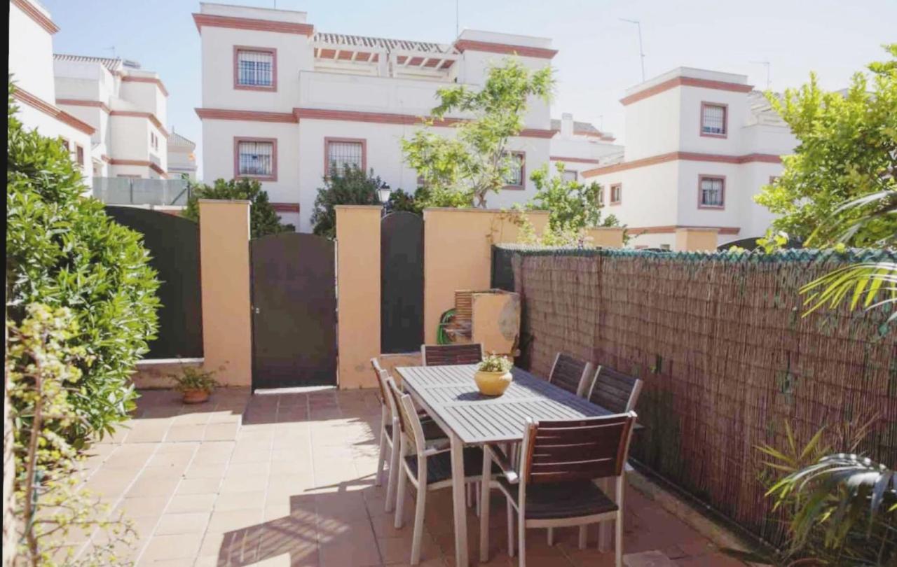 3 La Casa De Marilo Appartement Tomares Buitenkant foto